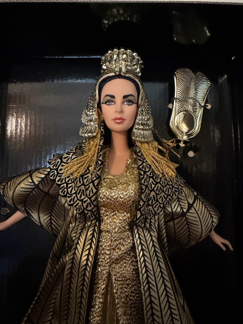 Elizabeth Taylor Cleopatra Collector Barbie Doll Vintage Limited Edition - Picture 6 of 12